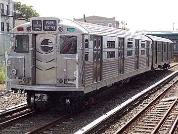 R11-R34 8013 at Rockaway Park - Beach 116th Street Station