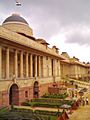 Rashtrapati Bhavan flank perspective1