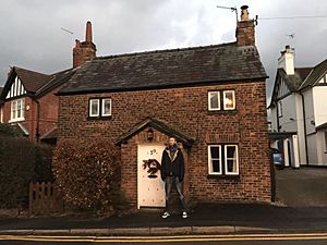 Small listed cottage in Alderley Edge village, Manchester