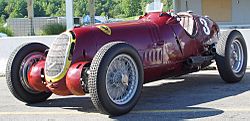 Alfa-Romeo-2900-Scuderia-Ferrari-maroon-fa-lr