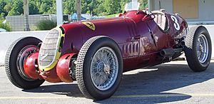 Alfa-Romeo-2900-Scuderia-Ferrari-maroon-fa-lr