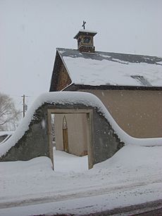 Arroyo Hondo church