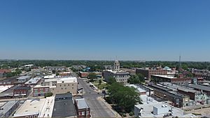 Downtown Newton Iowa.jpg