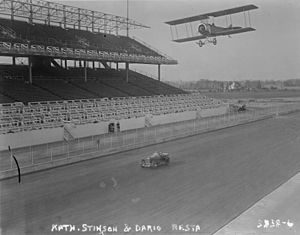 Katherine Stinson racing Dario Resta