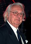 Richard Meier at the 2009 Tribeca Film Festival.jpg