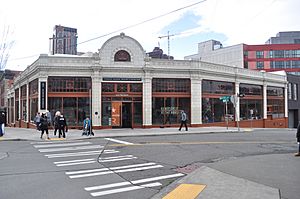 Starbucks Reserve Roastery 01