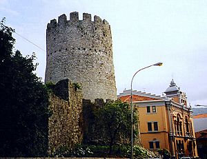 Torre de Llanes.jpg