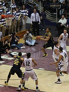 20130103 Trey Burke penetrating