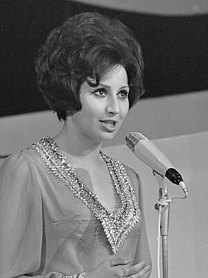 Helga Vlahovic (1969).jpg