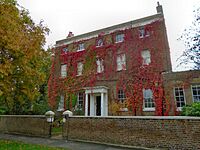 Langham House, Ham Common.jpg