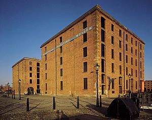 Merseyside Maritime Museum, Albert Dock, Liverpool - geograph.org.uk - 633029.jpg