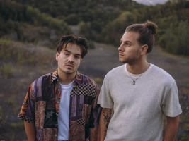 Milky Chance band Photo 2019.tif