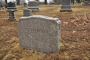 WalthamMA MountFeakeCemetery SandersonPlot