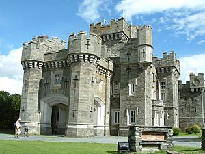 Wray Castle 2008.jpg