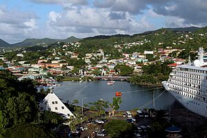 Castries Cruise Port (23678144863)