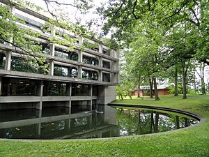 Margaret Clapp Library - Wellesley College - DSC09638