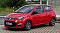 Renault Twingo (II, Facelift) – Frontansicht, 21. Juli 2012, Heiligenhaus