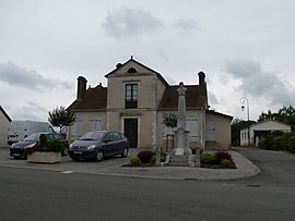 Uzan - mairie.jpg