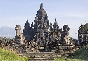 Candi Sewu viewed from the south, 23 November 2013