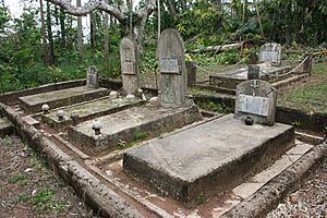 Garners Beach Burial Ground (2011).jpg