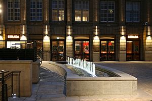 LeopoldSquare fountain