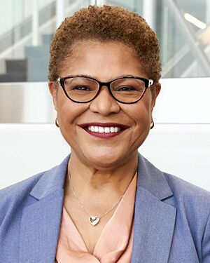 Mayor Karen Bass official portrait (alt crop).jpg