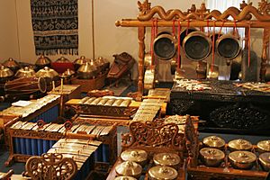 Traditional indonesian instruments02