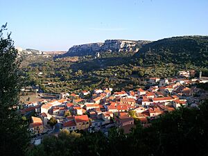 Veduta di Cargeghe in primavera.jpg