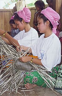 Cham basket weavers Kratie