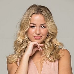 ChloeLukasiakHeadshot.jpg