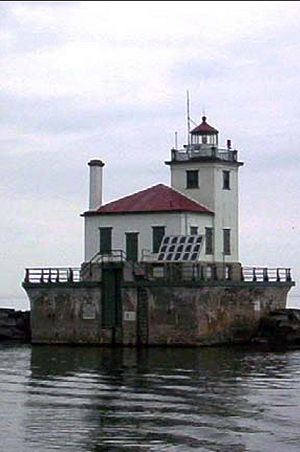 OswegoLighthouse2.jpg