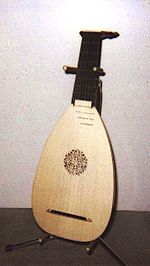 8-course-tenor-renaissance-lute-04