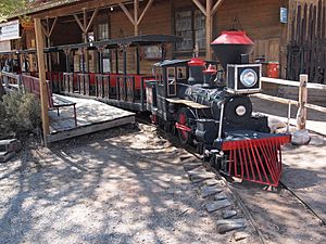 Bonnie Springs train