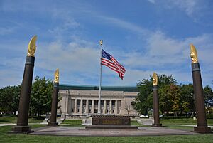 Cenotaph Square - 2015-08-02 - 02