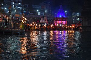 Ganga aarti haridwar 02