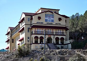 Jerome Grand Hotel (Jerome, Arizona).jpg