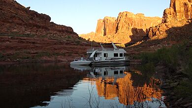 Lake Powell Houseboat