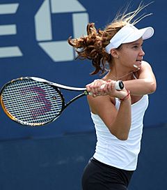 Lauren Davis cropped