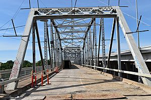 Montopolis Bridge May 2020.jpg