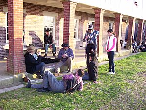 Soliders-at-fort-washington-park