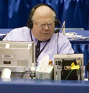 Verne Lundquist in 2009.jpg