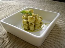 Ditalini pesto appetizer