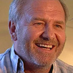 Leon Schuster2.jpg