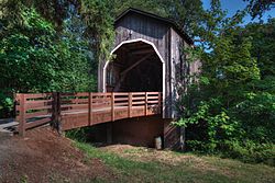 Pass Creek Covered Bridge (14038119622).jpg