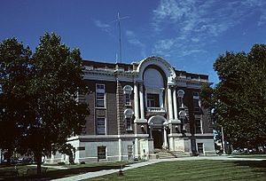 Phelps County Courthouse in Holdrege