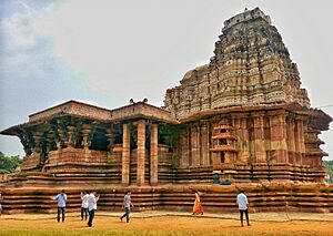 Ramappa Temple (Human Scale)
