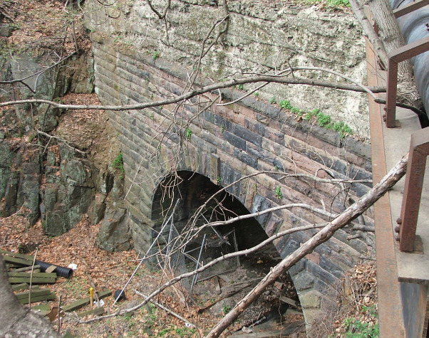 Edgewater Tunnel (NYS&W) Palisadesf