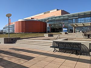 Entrance to Avante - Harper College