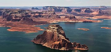 Gregory Butte, Lake Powell.jpg