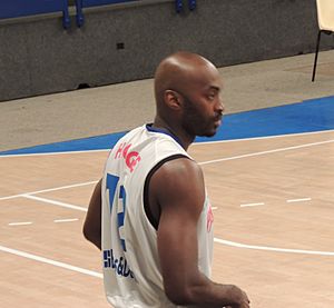 Julius Hodge with Paris-Levallois.jpg